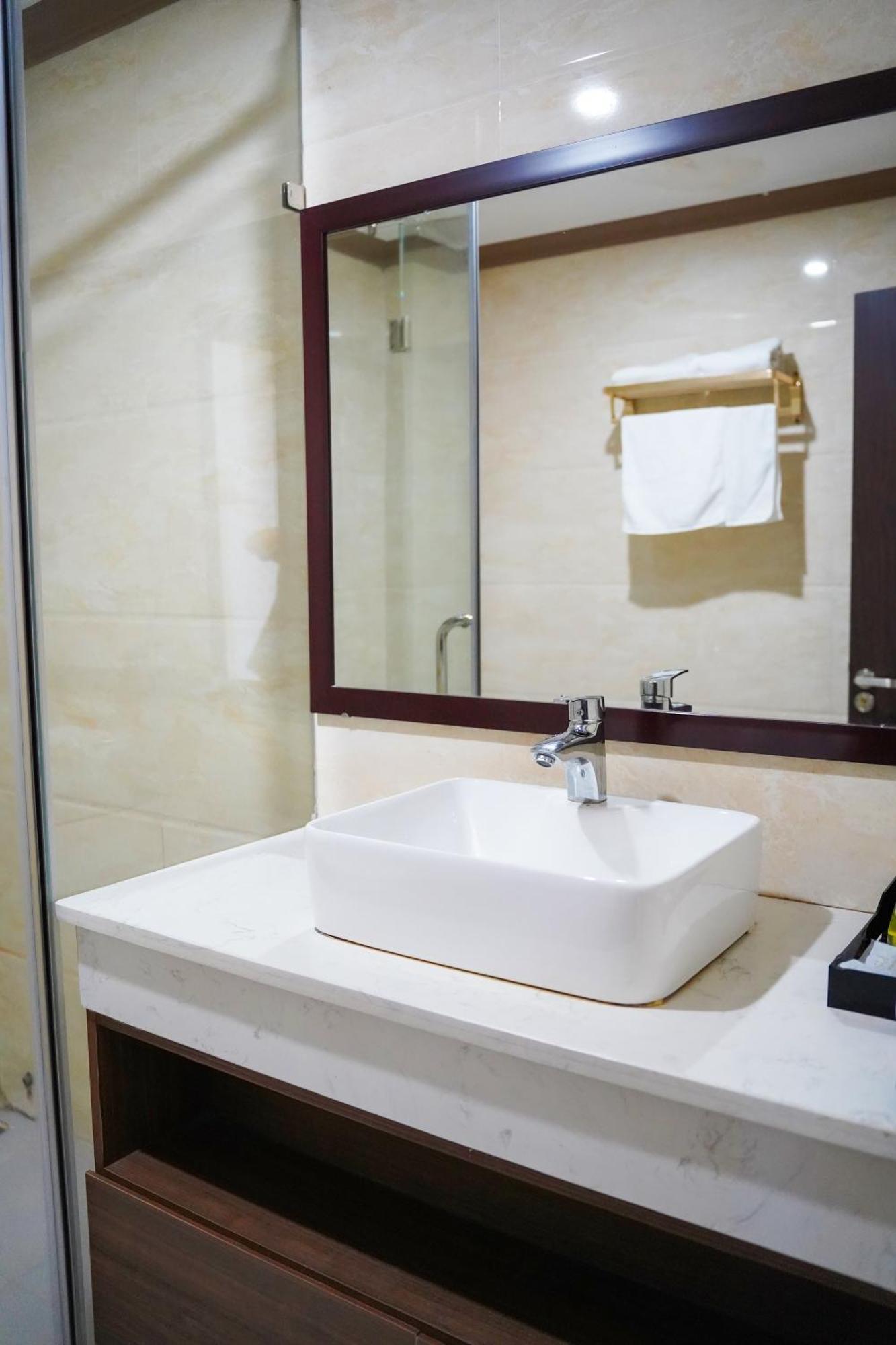 Dat Anh Hotel Hue Buitenkant foto