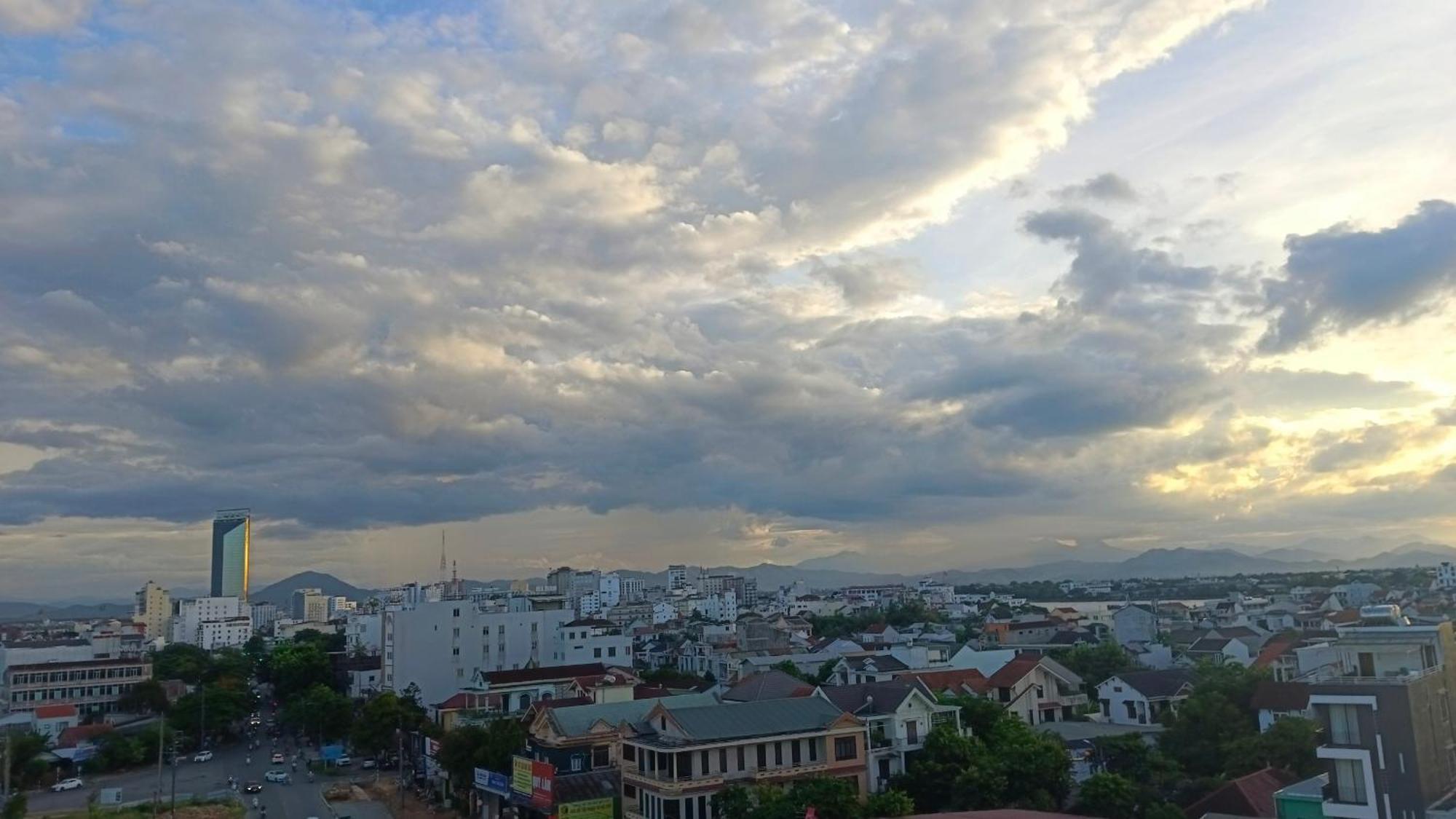 Dat Anh Hotel Hue Buitenkant foto