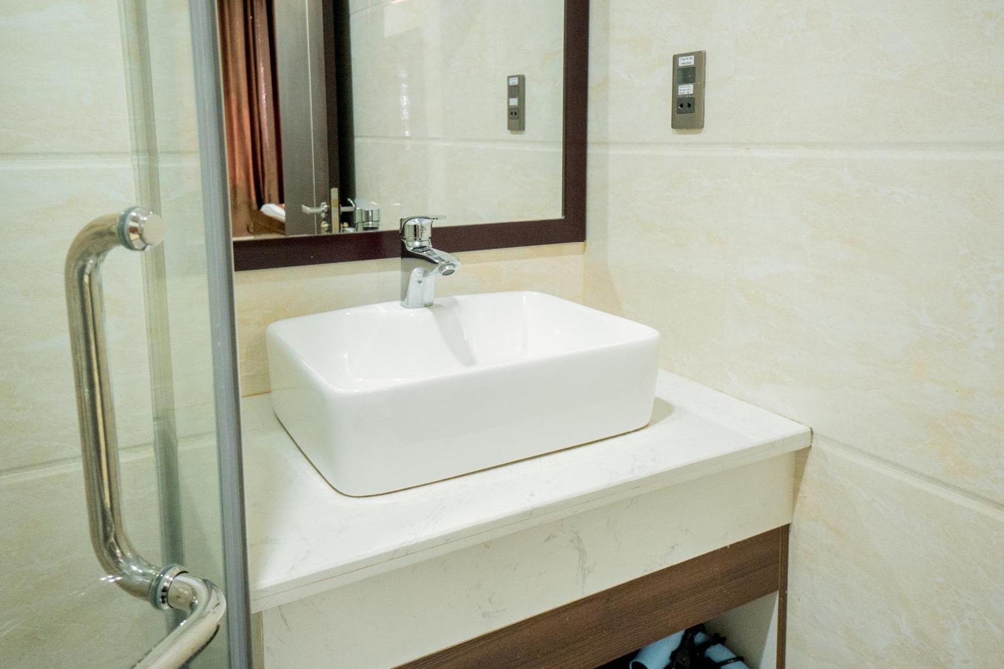 Dat Anh Hotel Hue Buitenkant foto